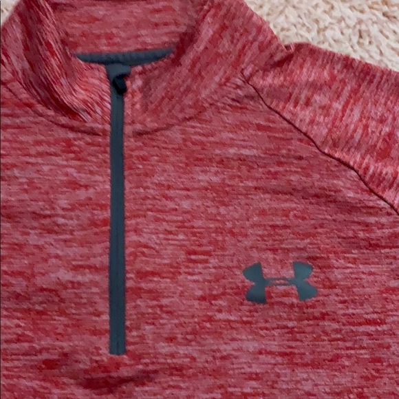 UA Under Armour half zip heat gear pullover, loose - Picture 2 of 9